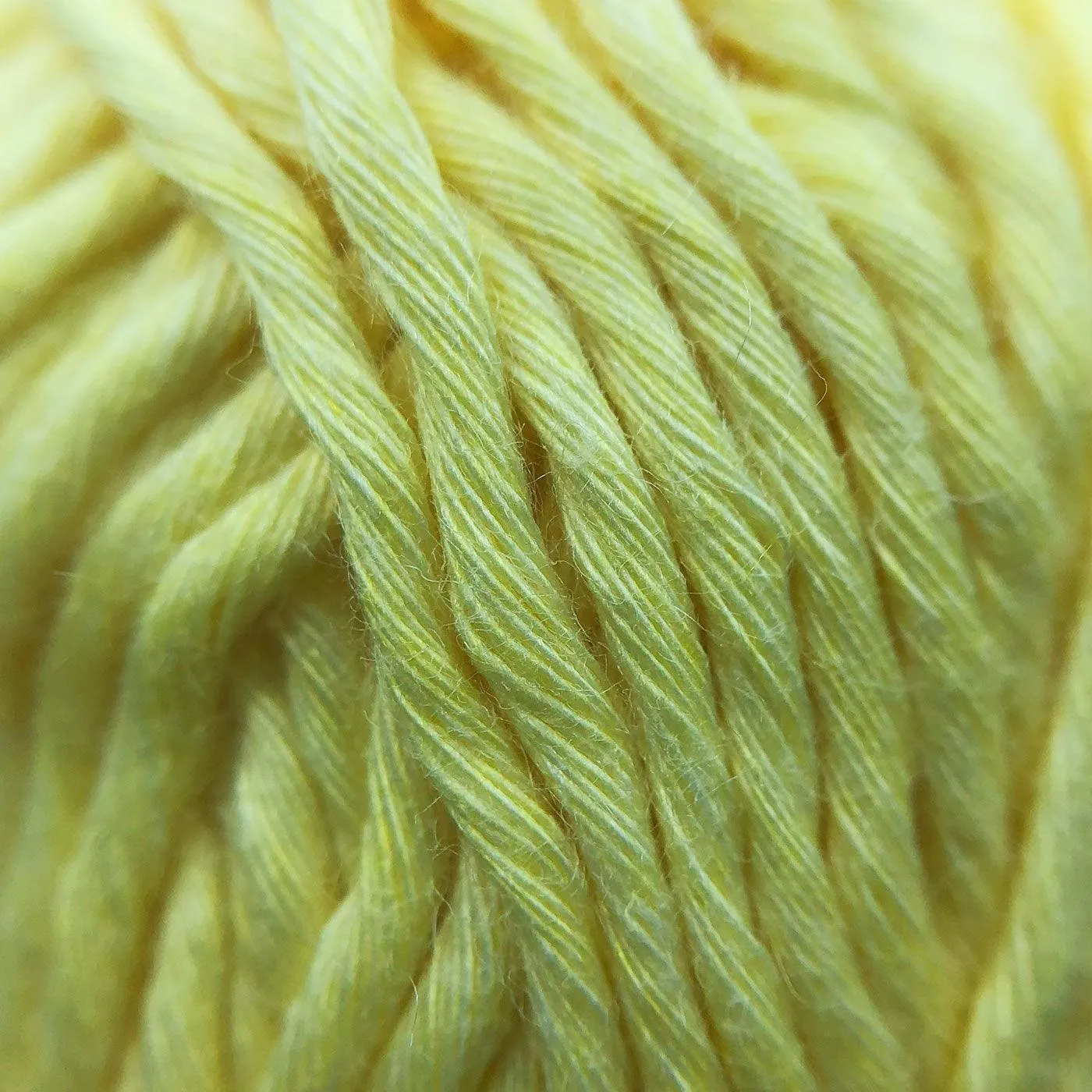 High Brightness Polyester Light Yellow Glow-in-the-Dark Yarn