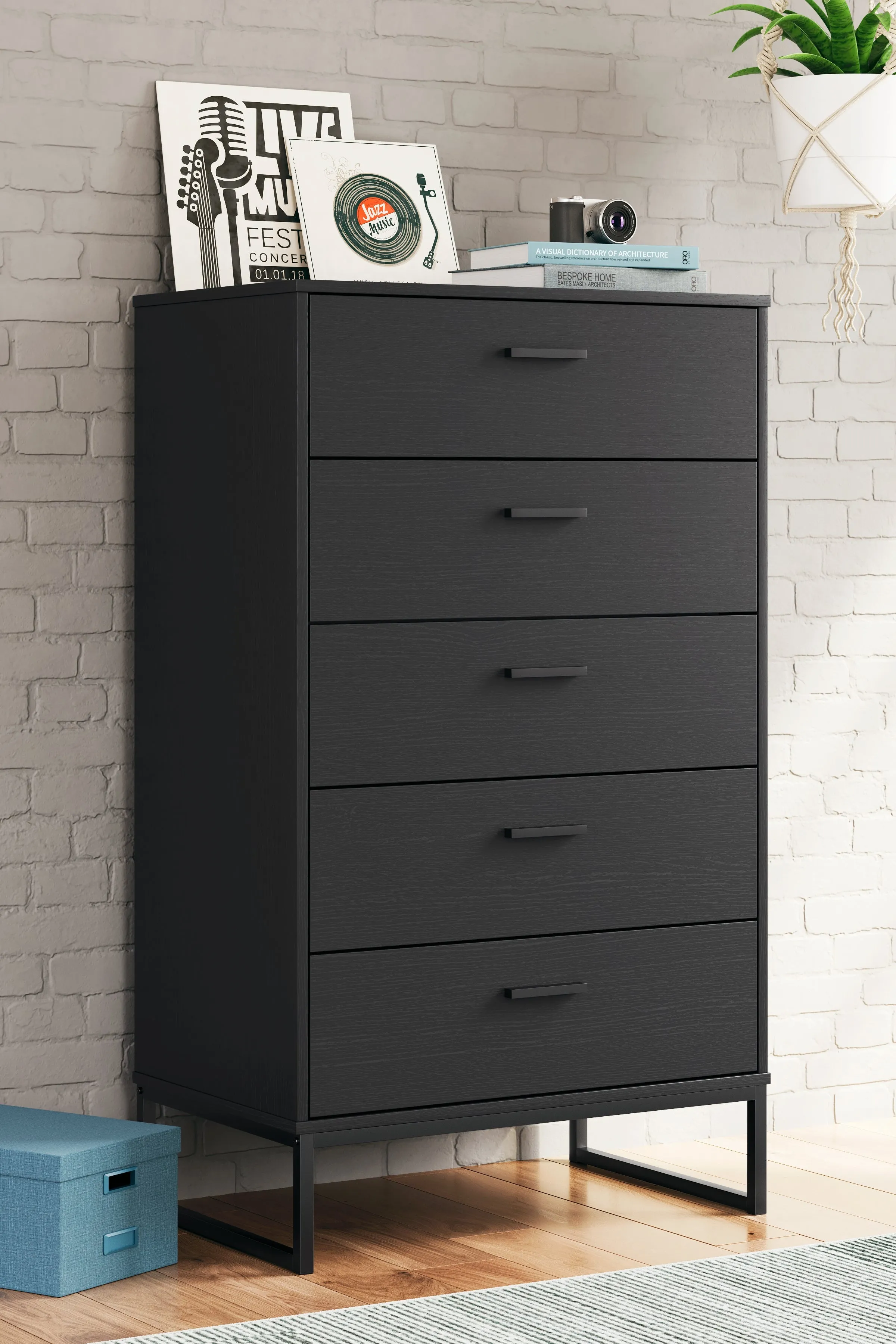 Socalle Full Panel Headboard with Dresser and Chest in Black